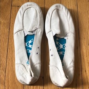 Roxy size 8  white slip on shoes